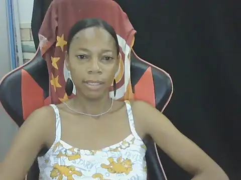 adele-33 online show from 11/08/25, 11:47