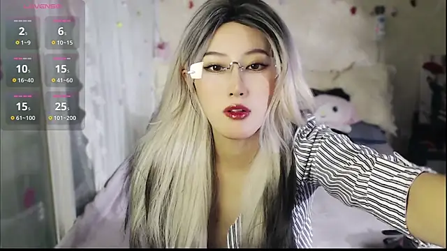 Fang-Xiaojie online show from 03/25/26, 10:03