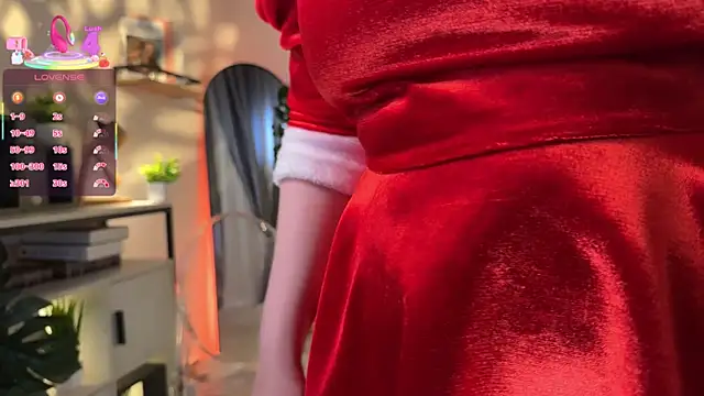 Lella Ryann  online show from 12/21/25, 04:08