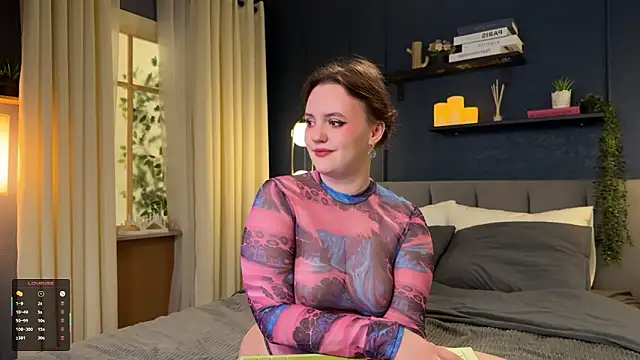 Lella Ryann  online show from 03/01/26, 05:13