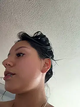 Snapshot of missycanoo chatting on 05/23/26, 06:18 missycanoo online show from 05/23/26, 06:18
