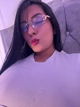 Snapshot of missycanoo chatting on 06/25/26, 02:20 missycanoo online show from 06/25/26, 02:20