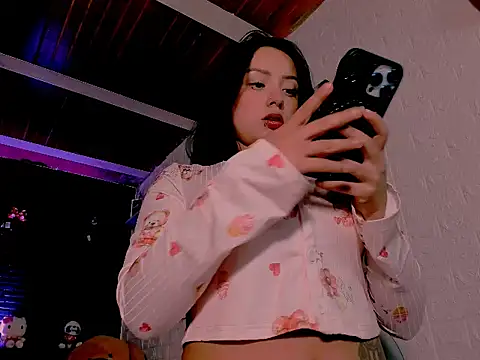 Snapshot of missycanoo chatting on 09/25/25, 03:12 missycanoo online show from 09/25/25, 03:12