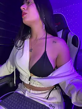 Snapshot of missycanoo chatting on 02/21/25, 02:39 missycanoo online show from 02/21/25, 02:39