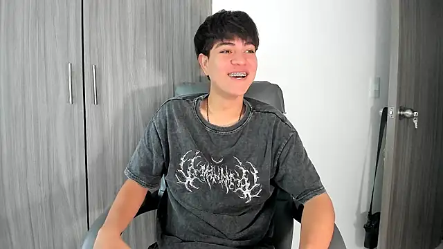 JaycoThomas online show from 12/20/25, 08:33