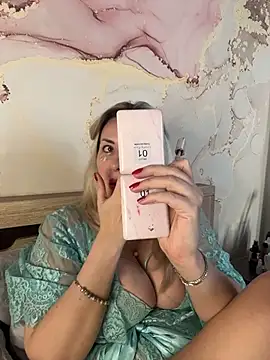 LanaShockk online show from 04/08/26, 02:40