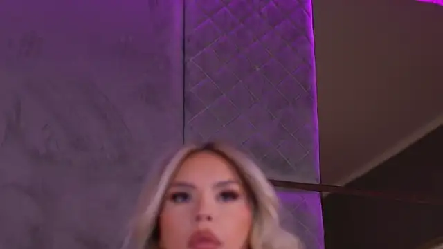 SelenaFrost online show from 04/23/26, 07:04