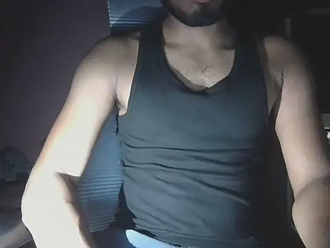 Snapshot of KissesBoyAD chatting on 10/23/25, 07:01 KissesBoyAD online show from 10/23/25, 07:01