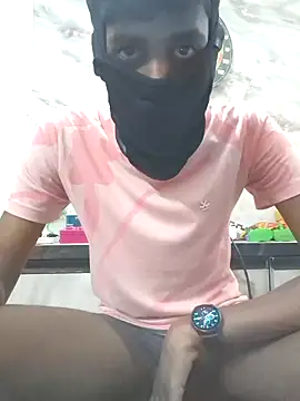 Snapshot of KissesBoyAD chatting on 12/05/24, 05:12 KissesBoyAD online show from 12/05/24, 05:12