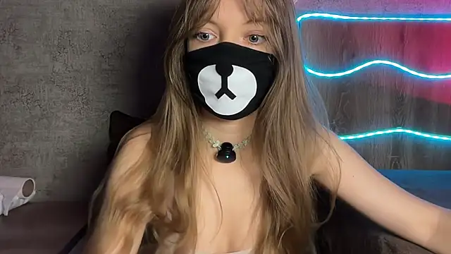 Snapshot of Your_Little_Bear chatting on 06/16/26, 01:05 Your Little Bear online show from 06/16/26, 01:05