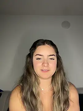 imlindapink online show from 10/26/25, 01:39