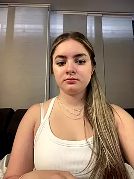 imlindapink online show from 09/24/25, 03:18