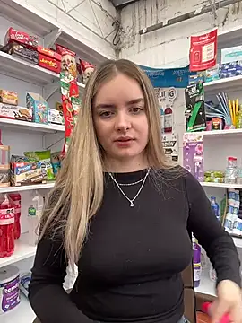 imlindapink online show from 03/24/26, 02:39