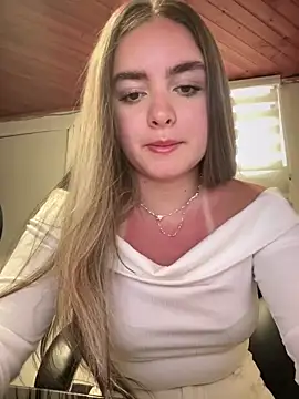 imlindapink online show from 09/29/25, 03:28