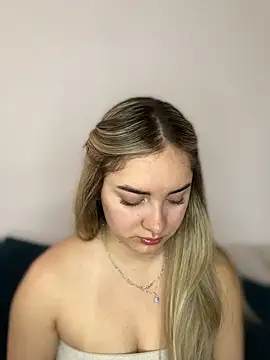 imlindapink online show from 01/15/26, 03:37