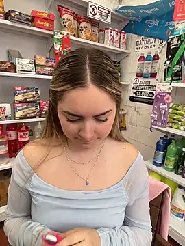 imlindapink online show from 02/17/26, 04:15