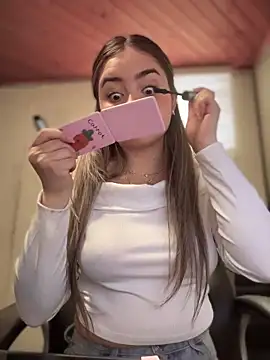 imlindapink online show from 10/30/25, 04:59