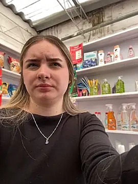 imlindapink online show from 04/09/26, 07:20