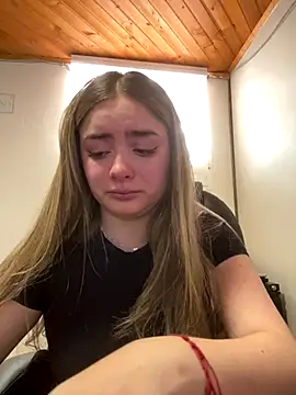 imlindapink online show from 09/17/25, 05:15