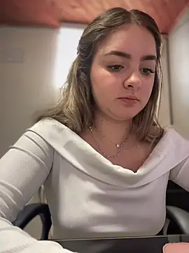 imlindapink online show from 11/10/25, 05:29