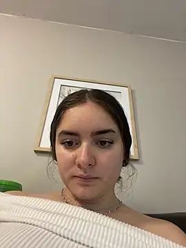 imlindapink online show from 03/18/25, 08:05