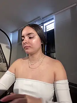 imlindapink online show from 03/17/25, 07:37