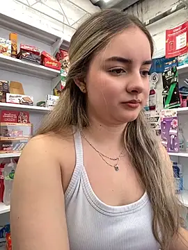 imlindapink online show from 04/13/26, 06:23