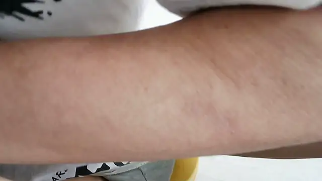 Snapshot of XiaoGuoGuo284512 chatting on 12/03/25, 08:25 XiaoGuoGuo284512 online show from 12/03/25, 08:25