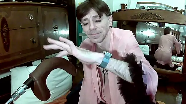 Snapshot of MaxJr8008 chatting on 02/15/26, 07:09 MaxJr8008 online show from 02/15/26, 07:09