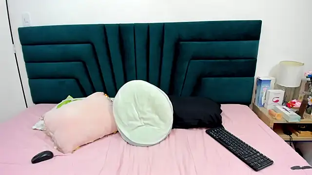 LisaWhite  online show from 03/03/25, 10:20