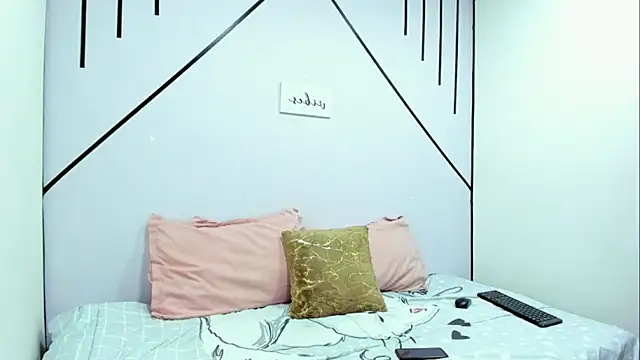 LisaWhite  online show from 11/07/25, 01:15