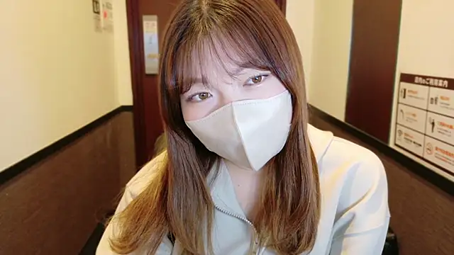  Yui  online show from 10/09/25, 12:38