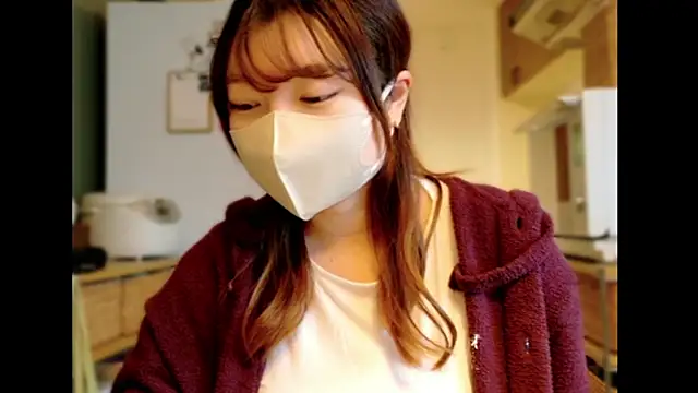  Yui  online show from 10/26/25, 04:57