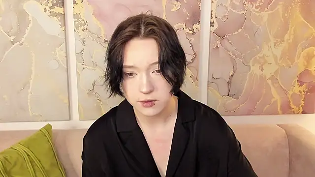 Snapshot of fiamoory chatting on 11/27/25, 12:22 fiamoory online show from 11/27/25, 12:22