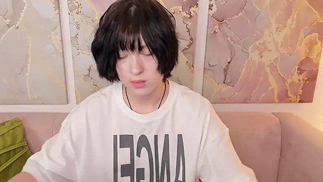 Snapshot of fiamoory chatting on 11/26/25, 08:03 fiamoory online show from 11/26/25, 08:03