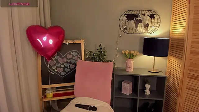 fiamoory online show from 02/11/25, 04:33