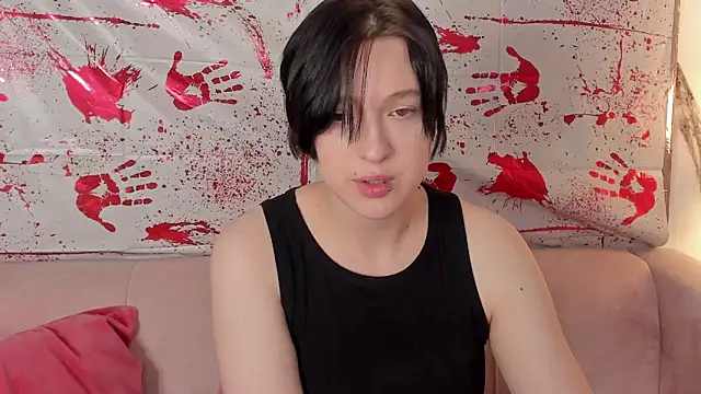 Snapshot of fiamoory chatting on 10/24/25, 01:26 fiamoory online show from 10/24/25, 01:26