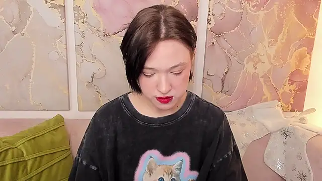 Snapshot of fiamoory chatting on 12/04/25, 08:24 fiamoory online show from 12/04/25, 08:24