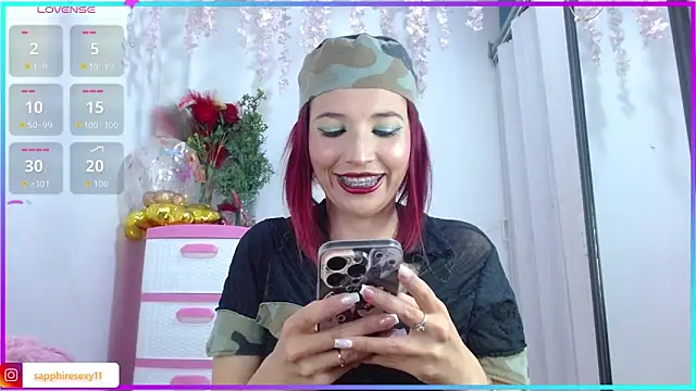 Snapshot of sapphiresexyhot chatting on 09/17/25, 07:49 sapphiresexyhot online show from 09/17/25, 07:49