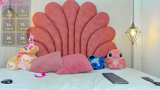 zamanthapalmer1 online show from 02/12/26, 12:43