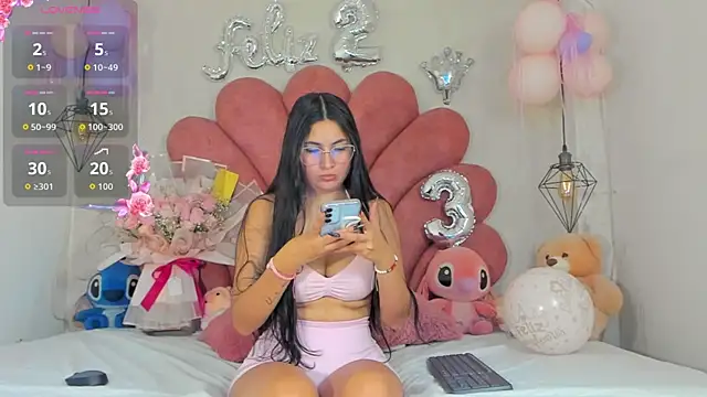 zamanthapalmer1 online show from 04/07/26, 12:12