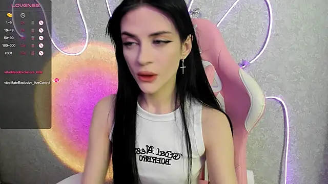 Molly Crystall online show from 05/29/26, 03:34