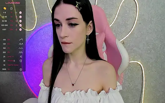 Molly Crystall online show from 04/26/26, 04:10