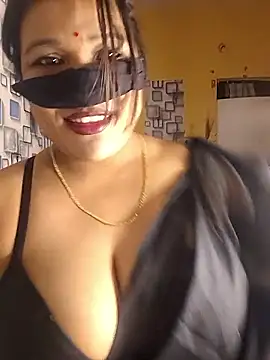 Radhikadavi879 online show from 09/30/25, 05:08