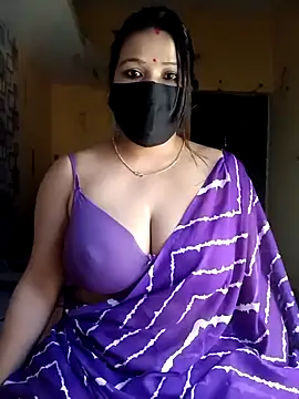 Radhikadavi879 online show from 09/25/25, 07:03