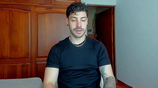 Guyinthemountain online show from 05/25/26, 01:21