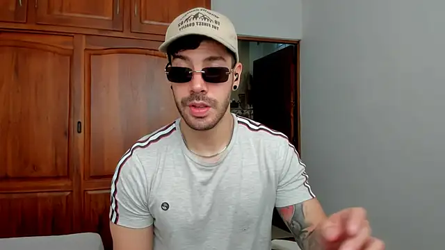 Guyinthemountain online show from 06/09/26, 02:51