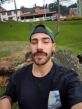 Guyinthemountain online show from 01/01/25, 08:26