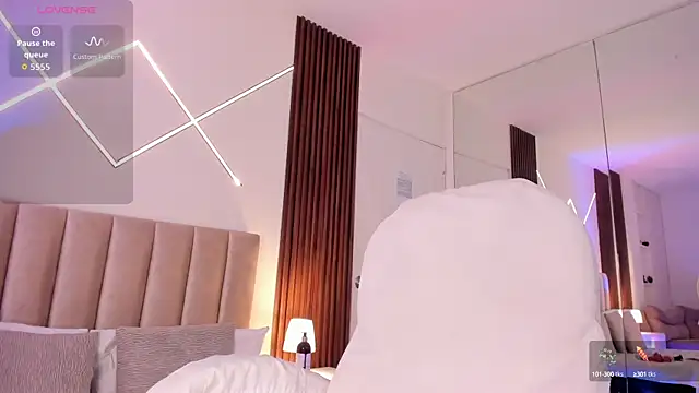 alisson sanders online show from 10/16/25, 01:08