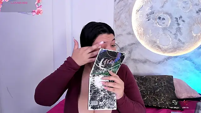 JulietaKane online show from 12/02/25, 04:58